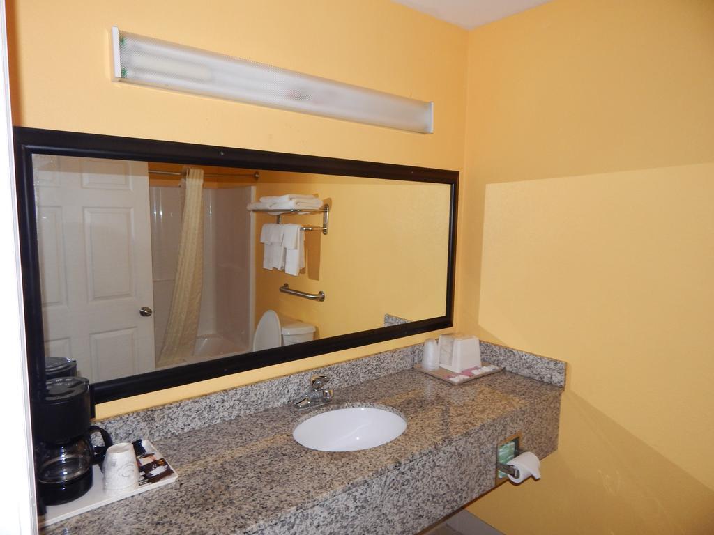 Sunrise Inn - Brownsville Δωμάτιο φωτογραφία