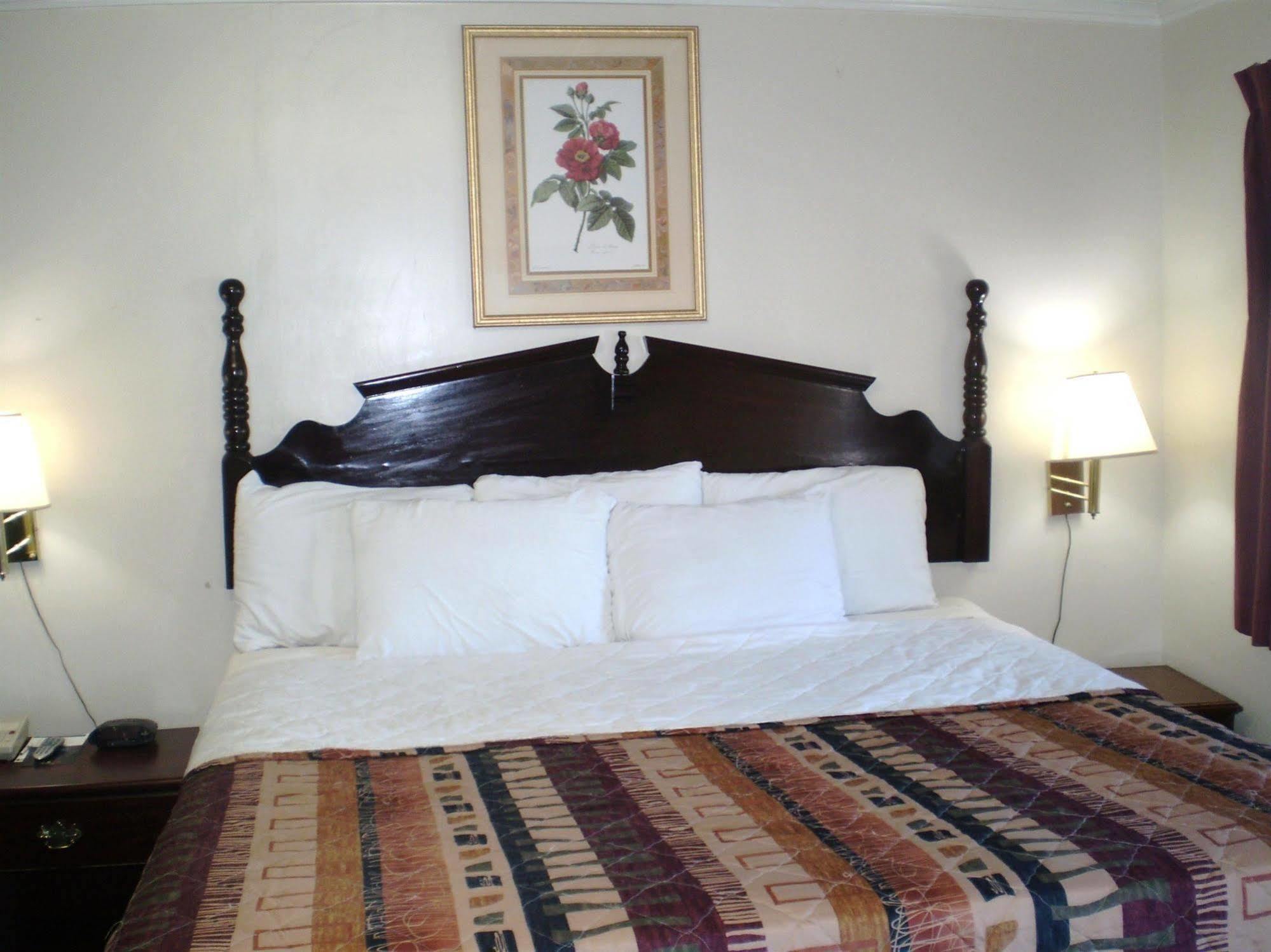 Sunrise Inn - Brownsville Εξωτερικό φωτογραφία